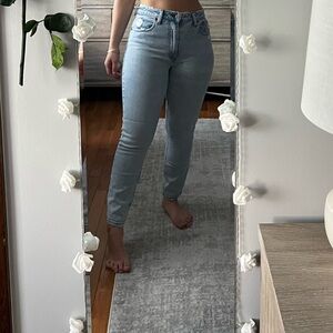ABERCROMBIE high waisted skinny jeans